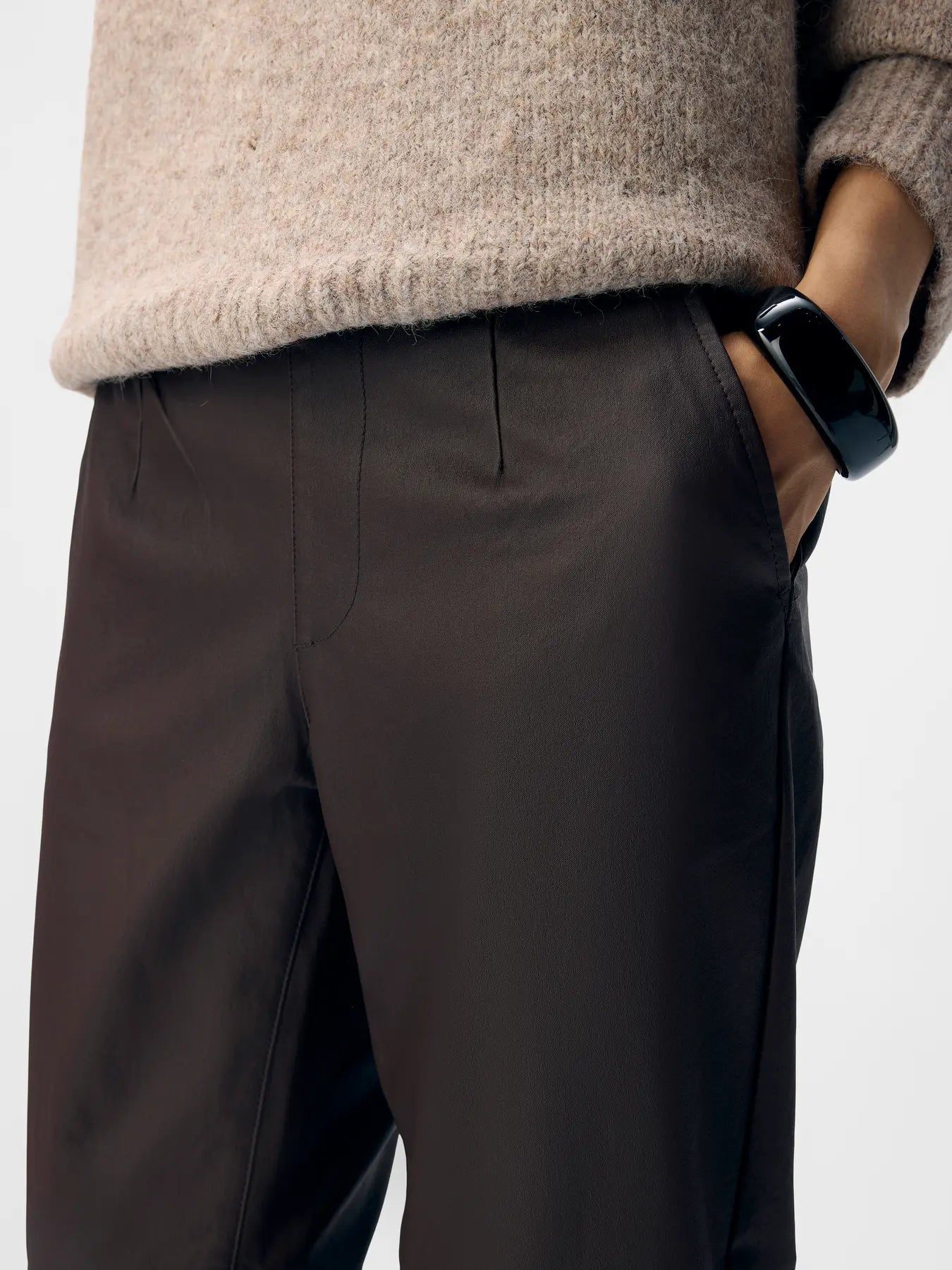 Belle lisa coated pant -dark brown
